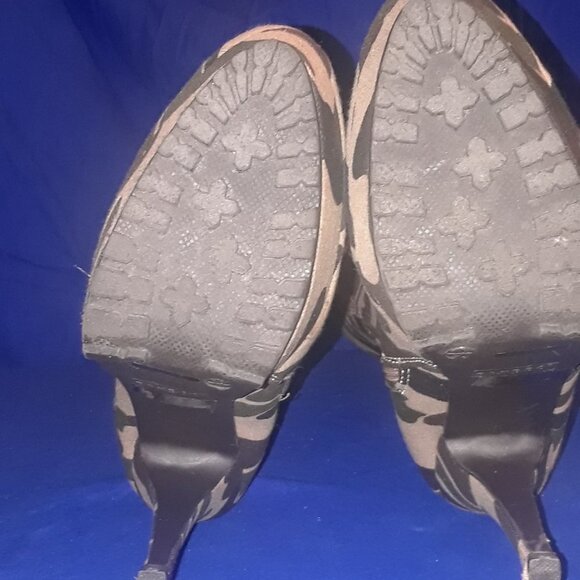 READY FOR WAR  NUBUCK KNEE HIGH RIDING BOOT ( BRAND NEW !!!! ) - Picture 4 of 4